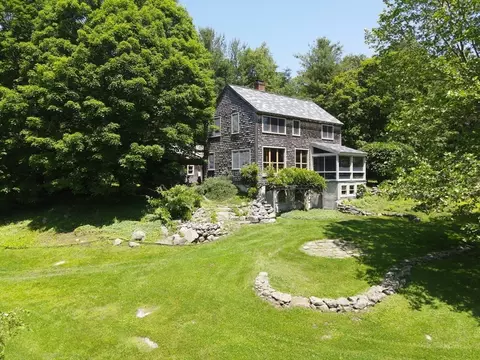 45 Sessions Rd, Gilbertville, MA 01031