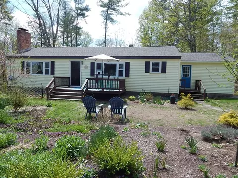 17 N Fitzwilliam Rd, Royalston, MA 01368
