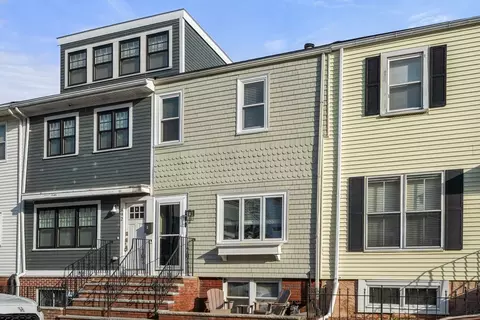894 E 2nd St, Boston, MA 02127