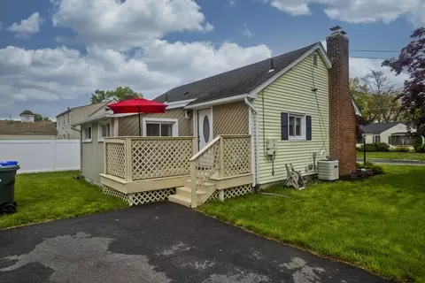 4 Jean Dr, Springfield, MA 01104 photo 10