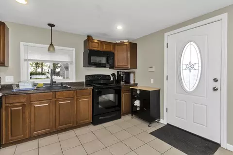 4 Jean Dr, Springfield, MA 01104 photo 19