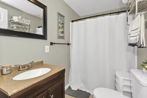 4 Jean Dr, Springfield, MA 01104 photo 24