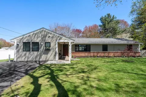 11 Sunset Rd, Maynard, MA 01754