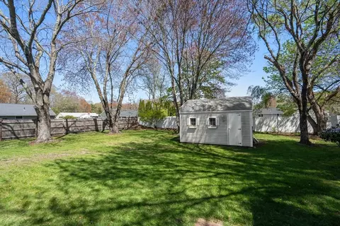 Exterior - 11 Sunset Rd, Maynard, MA 01754 photo 11 of 11
