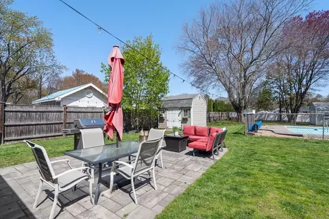 Exterior - 11 Sunset Rd, Maynard, MA 01754 photo 10 of 11