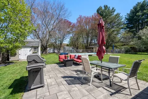 Exterior - 11 Sunset Rd, Maynard, MA 01754 photo 9 of 11