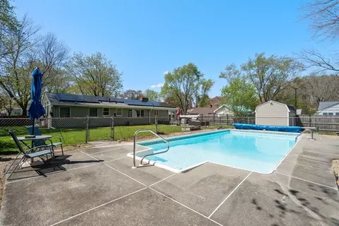 Exterior - 11 Sunset Rd, Maynard, MA 01754 photo 5 of 11
