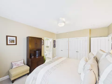 Bedroom - 1429 Main St #5E, Walpole, MA 02081 photo 5 of 5