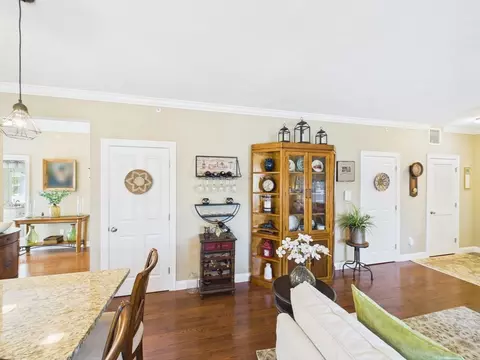 Entry Way - 1429 Main St #5E, Walpole, MA 02081 photo 1 of 7
