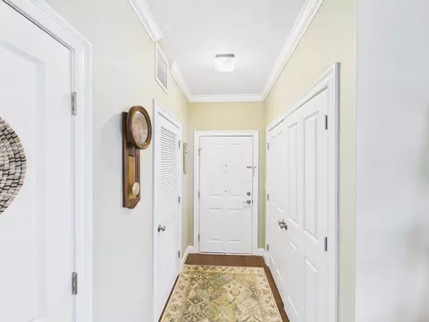 Entry Way - 1429 Main St #5E, Walpole, MA 02081 photo 5 of 7
