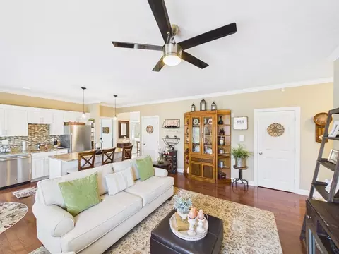 Living - 1429 Main St #5E, Walpole, MA 02081 photo 3 of 7