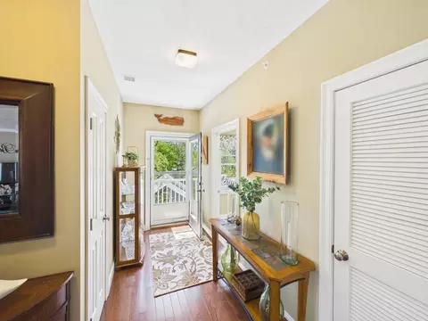 Entry Way - 1429 Main St #5E, Walpole, MA 02081 photo 3 of 7