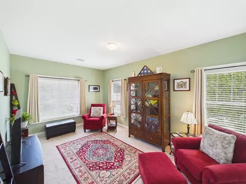 Living - 1429 Main St #5E, Walpole, MA 02081 photo 5 of 7