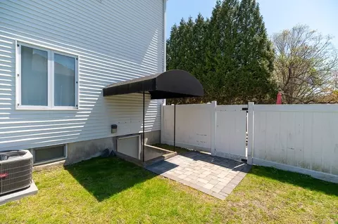 Exterior - 20 Landers Rd, Stoneham, MA 02180 photo 7 of 7
