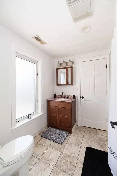 Bath - 20 Landers Rd, Stoneham, MA 02180 photo 2 of 4
