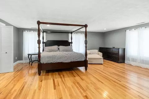 Bedroom - 20 Landers Rd, Stoneham, MA 02180 photo 2 of 4