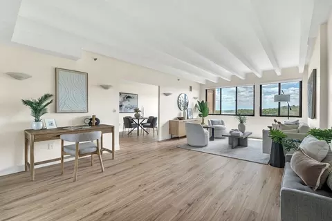 1731 Beacon St #1515, Brookline, MA 02445