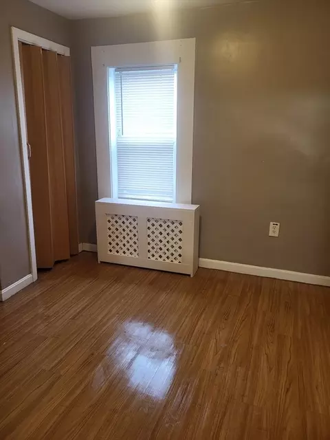 Bedroom - 89 Oak St, Fall River, MA 02720 photo 4 of 5