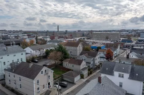 View/Area - 89 Oak St, Fall River, MA 02720 photo 10 of 13