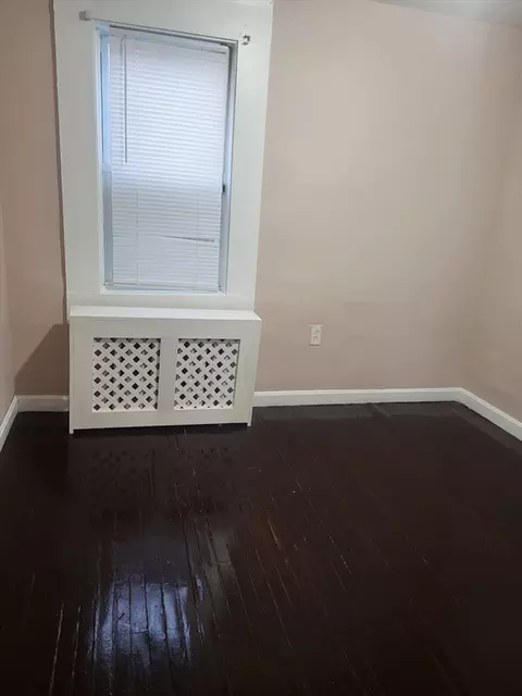 Bedroom - 89 Oak St, Fall River, MA 02720 photo 3 of 5