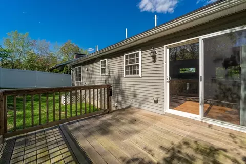Exterior - 31 Scenic Dr, Worcester, MA 01602 photo 3 of 8