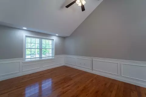 Living - 31 Scenic Dr, Worcester, MA 01602 photo 2 of 4