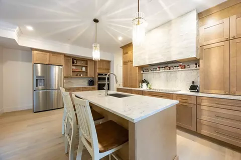 15 Raymond St #A, Boston, MA 02134