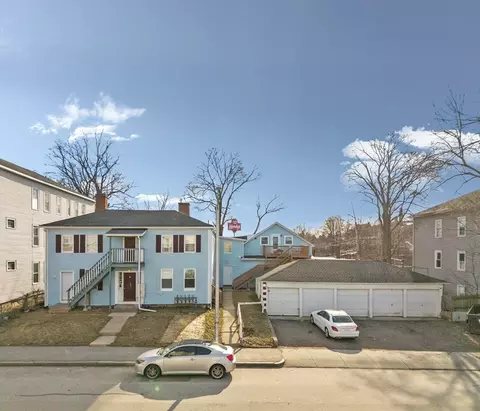 3 Chelsea St, Worcester, MA 01610