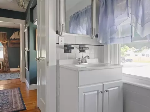 Bath - 12 Goddard, Fall River, MA 02720 photo 3 of 3