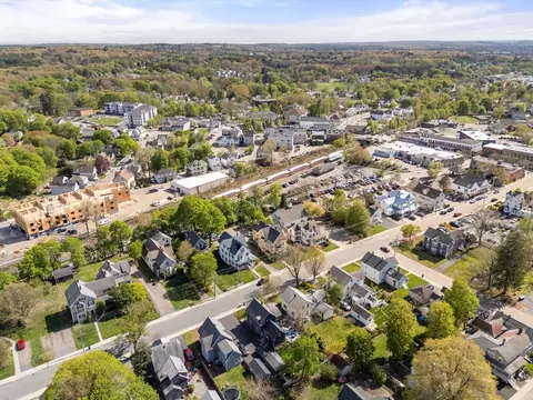 View/Area - 55 Dean Ave, Franklin, MA 02038 photo 1 of 5