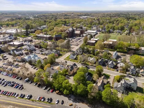 View/Area - 55 Dean Ave, Franklin, MA 02038 photo 3 of 5