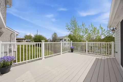 Exterior - 50 Harborview Rd, Hull, MA 02045 photo 5 of 6
