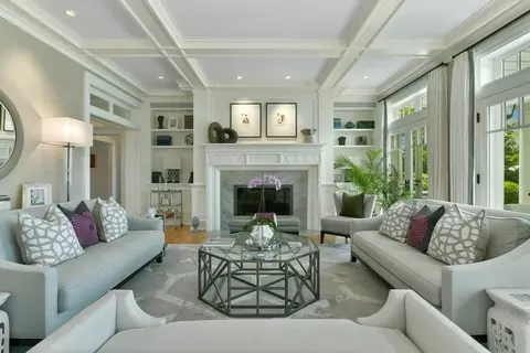 Living - 5 Bare Cove Ln, Hingham, MA 02043 photo 2 of 6