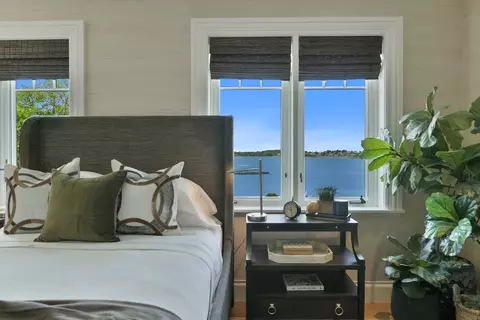 Bedroom - 5 Bare Cove Ln, Hingham, MA 02043 photo 6 of 6