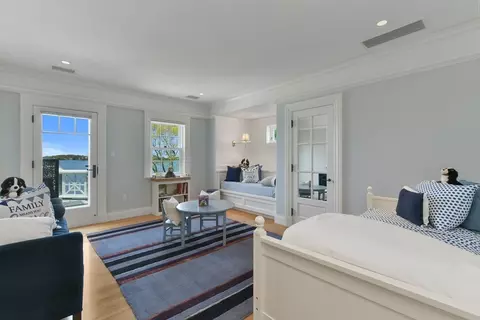 Bedroom - 5 Bare Cove Ln, Hingham, MA 02043 photo 4 of 6
