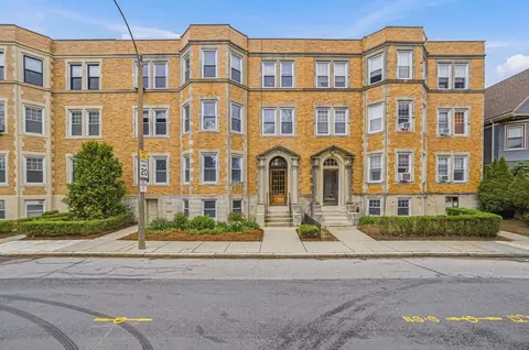 134 Pleasant #1, Brookline, MA 02446