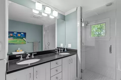 Bath - 431 Main St, Hingham, MA 02043 photo 2 of 3