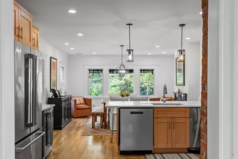 Kitchen - 431 Main St, Hingham, MA 02043 photo 2 of 3