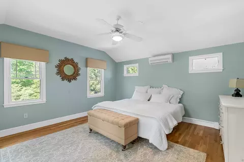 Bedroom - 431 Main St, Hingham, MA 02043 photo 1 of 3