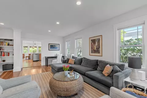 Living - 431 Main St, Hingham, MA 02043 photo 5 of 5