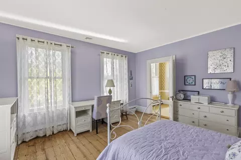 Bedroom - 403 Main St, Hingham, MA 02043 photo 3 of 4