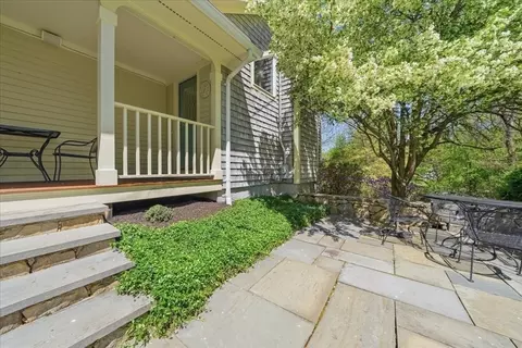 19 Pine St, Rehoboth, MA 02769 photo 8