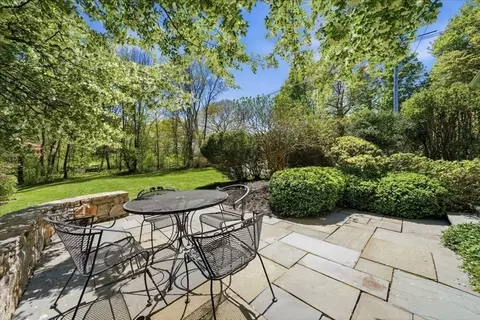 19 Pine St, Rehoboth, MA 02769 photo 9