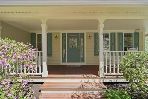 19 Pine St, Rehoboth, MA 02769 photo 6