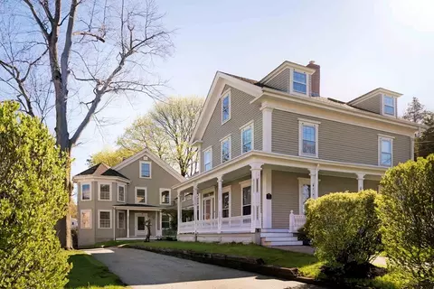 31 School St #1, Andover, MA 01810