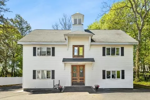 28 Union St #A, Rockland, MA 02370