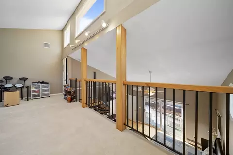 Entry Way - 2 Remington Ct, Derry, NH 03038 photo 2 of 2