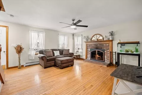 Living - 34 Windsor Way, Mashpee, MA 02649 photo 1 of 4