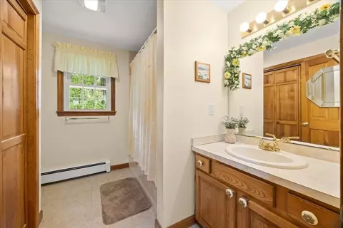 Bath - 34 Windsor Way, Mashpee, MA 02649 photo 1 of 2