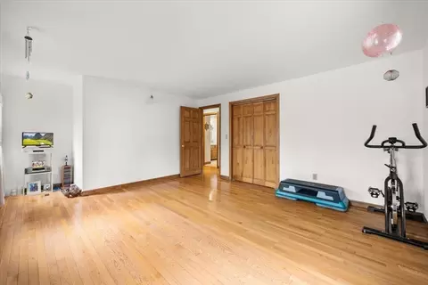 Bedroom - 34 Windsor Way, Mashpee, MA 02649 photo 2 of 2